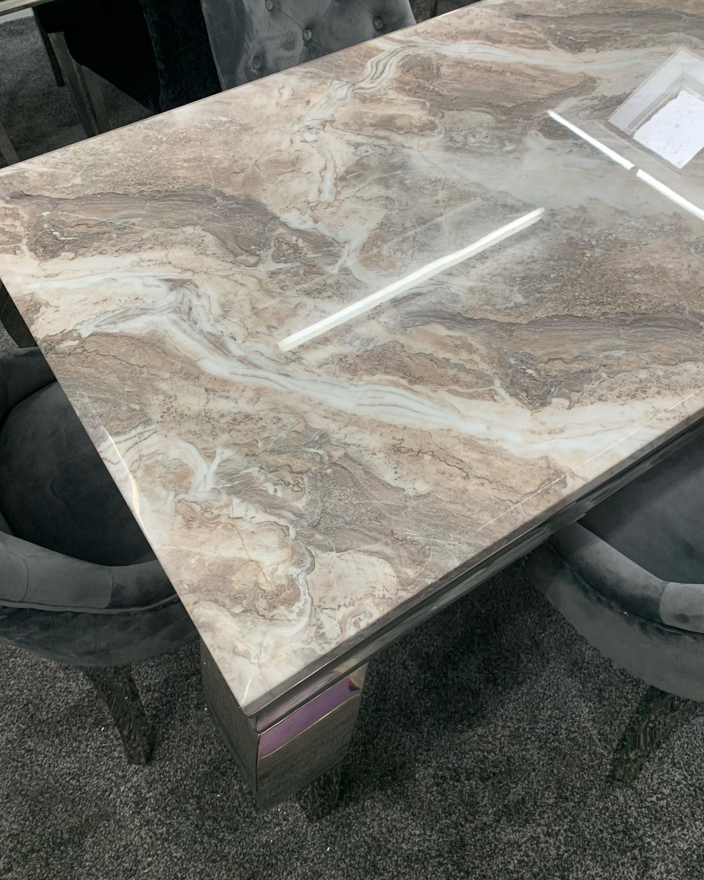 1.5m Brown Marble Table